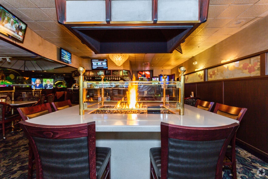 More Photos Of 11707 NE Airport Way, Portland Hotel For Lease