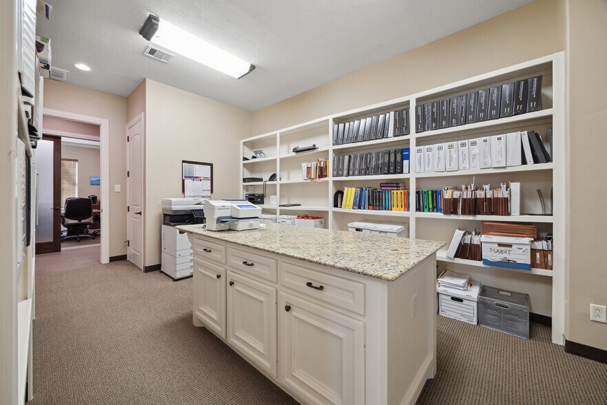 More Photos Of 12807 Jones Rd, Cypress Medical For Sale