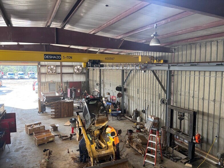 More Photos Of 2511 Ruffner Rd, Birmingham Warehouse For Sale