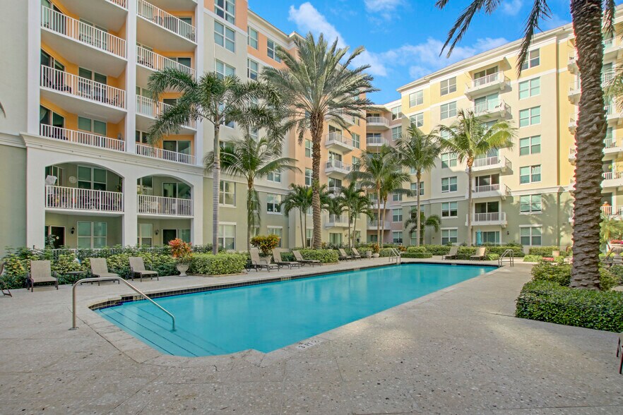 More Photos Of 826 N Dixie Hwy, Lantana Apartments For Sale