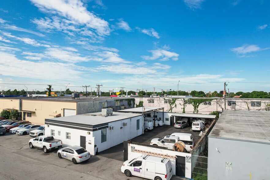 More Photos Of 4980 E 10th Ct, Hialeah Warehouse For Sale