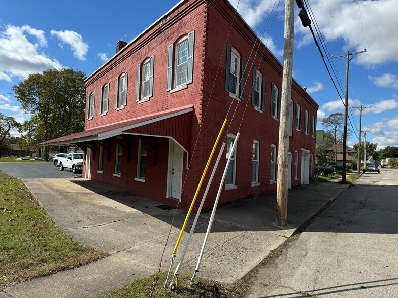 More Photos Of 46 Jefferson St, Brookville Storefront Retail Residential For Sale