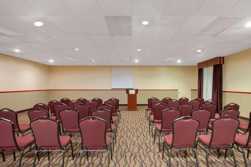 More Photos Of 3500 Cheney Hwy, Titusville Hotel For Sale