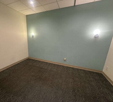 More Photos Of 3813-3833 S 108th St, Greenfield General Retail For Lease