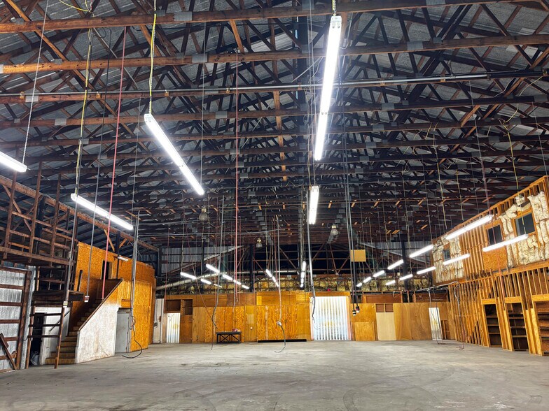 More Photos Of 103 Railroad Avenue SW, Brunson Industrial For Sale