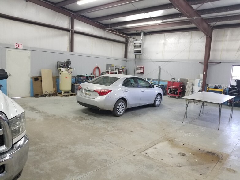 More Photos Of 405 W Vista Dr, Holbrook Service For Sale