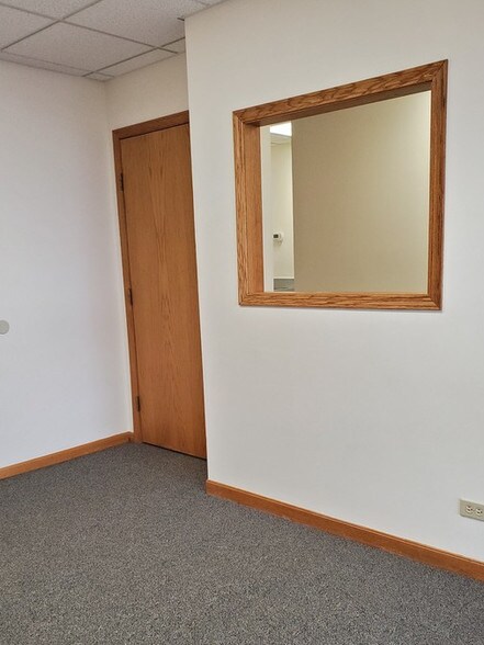 More Photos Of 1N141 County Farm Rd, Winfield Medical For Sale