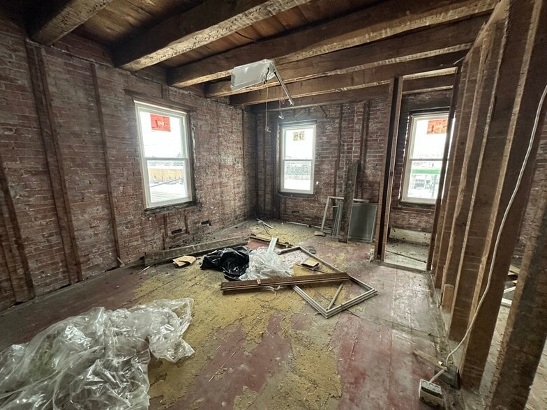 More Photos Of 2250 Military Rd, Tonawanda Warehouse For Sale