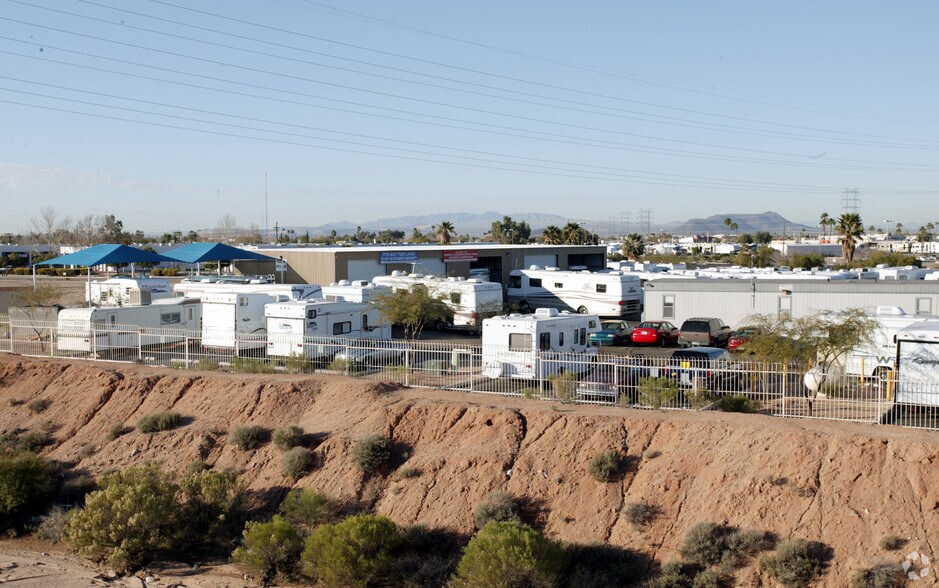 Primary Photo Of 5151 S Julian Dr, Tucson Auto Repair For Sale