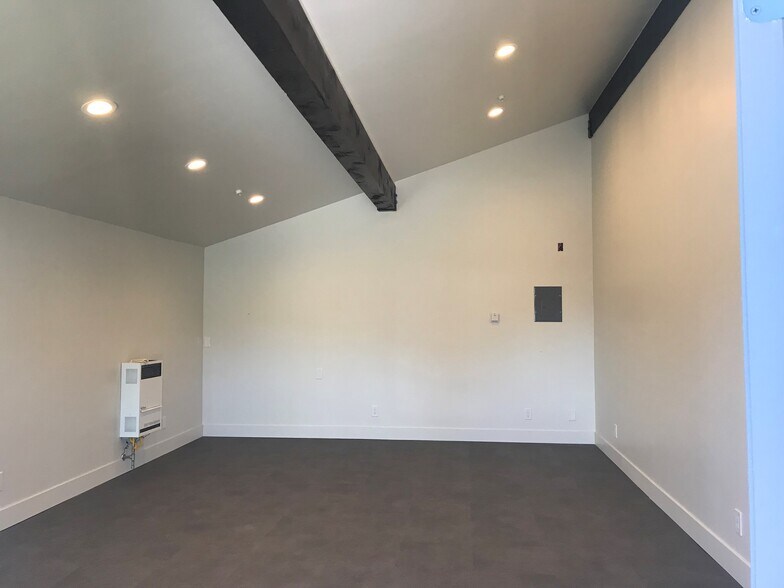 More Photos Of 8 El Caminito Rd, Carmel Valley Specialty For Sale