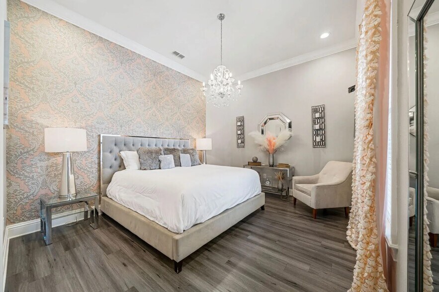 More Photos Of 521 Muirfield Loop, Reunion Specialty For Sale