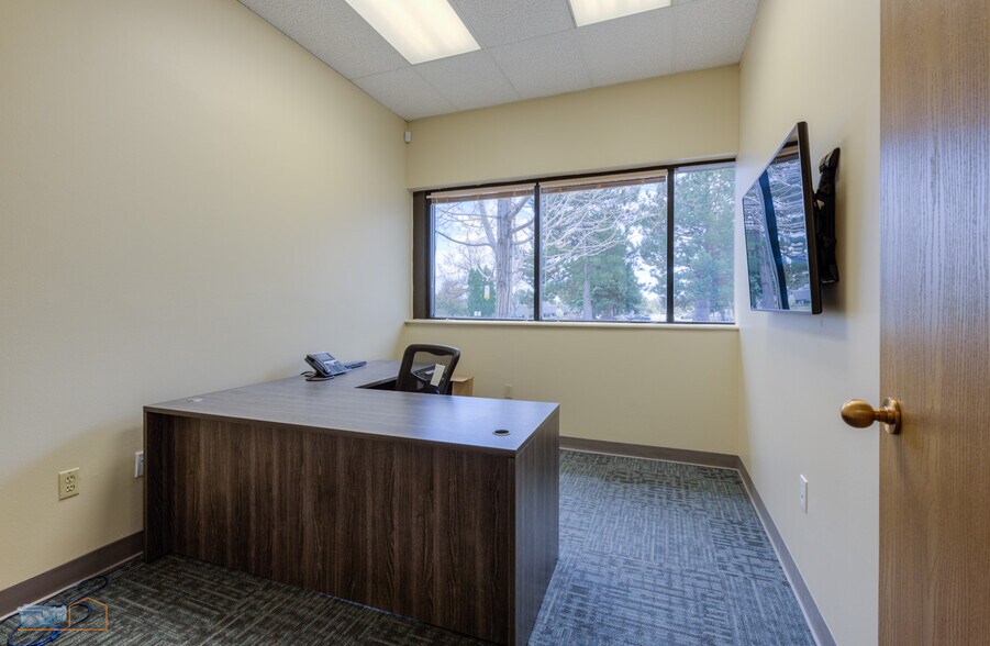 More Photos Of 1860 Lefthand Cir, Longmont Light Manufacturing For Lease