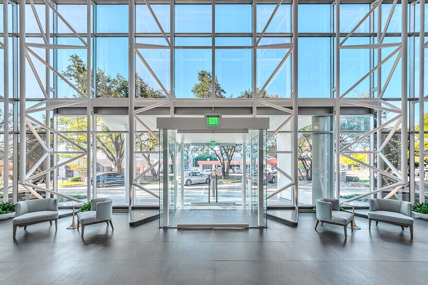 More Photos Of 3100 Monticello Ave, Dallas Office For Lease