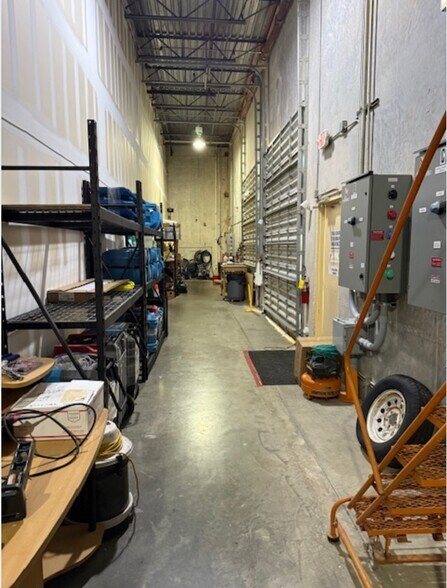 More Photos Of 5051 NW 13th Ave, Pompano Beach Light Distribution For Lease