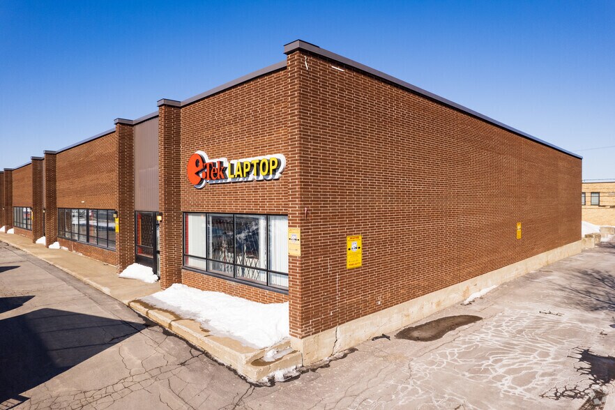 Primary Photo Of 1055-1083 Rue Bégin, Montréal Warehouse For Lease