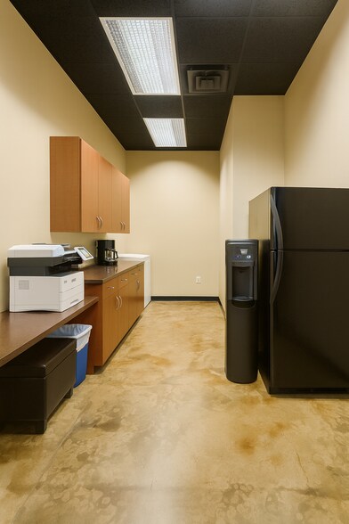 More Photos Of 2631 Packerland Dr, Green Bay Medical For Lease