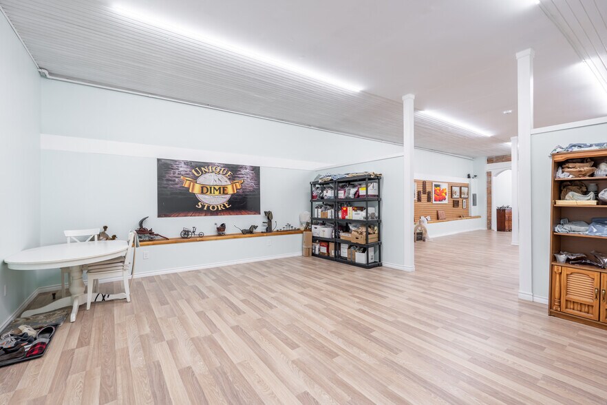 More Photos Of 7 Main St W, Ridgetown Storefront Retail Residential For Sale