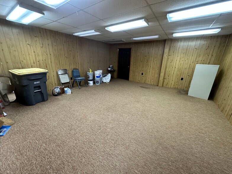 More Photos Of 832 Main St, Kannapolis Freestanding For Lease