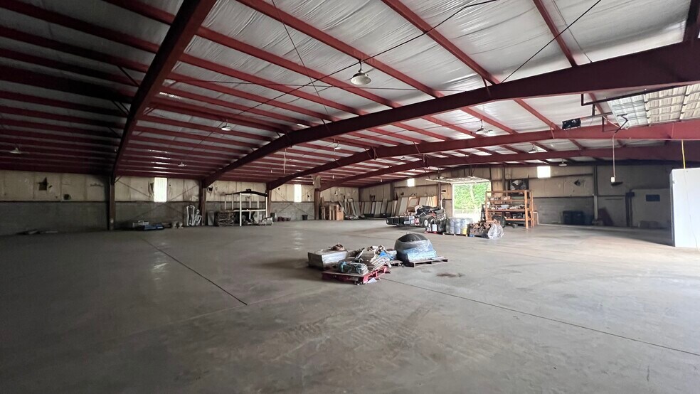 More Photos Of 200 N Cedar St, North Little Rock Warehouse For Lease