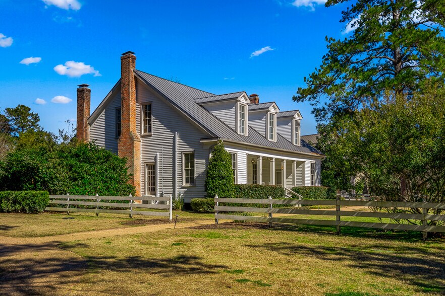 More Photos Of 3603 FM 1725 Rd, Willis Lodge Meeting Hall For Sale