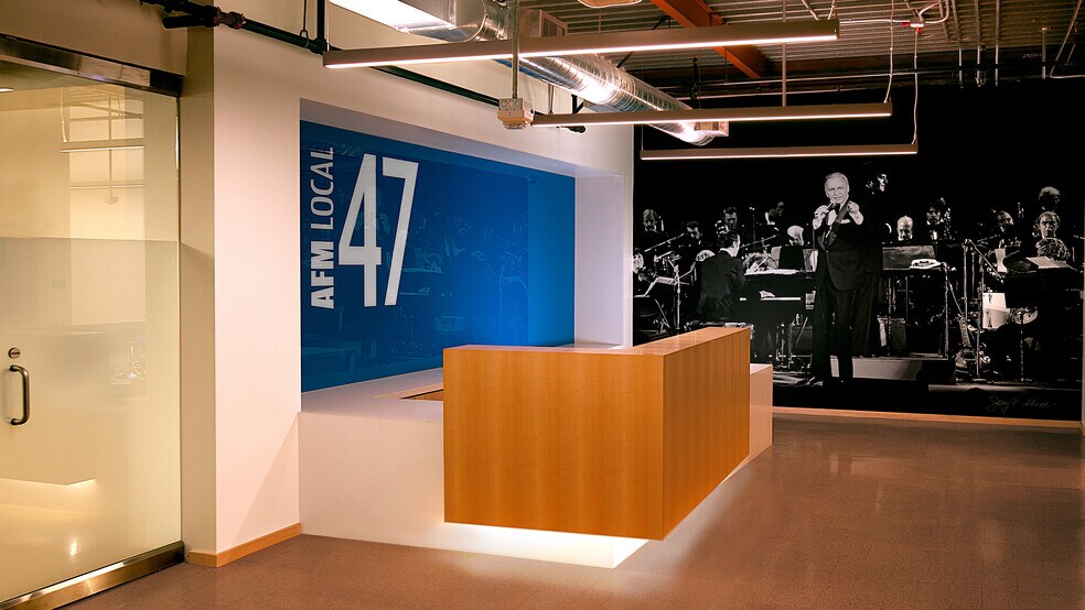 More Photos Of 3220 Winona Ave, Burbank Research And Development For Lease