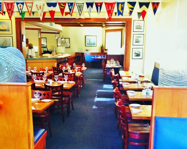 More Photos Of 1555 Bonanza St, Walnut Creek Restaurant For Sale