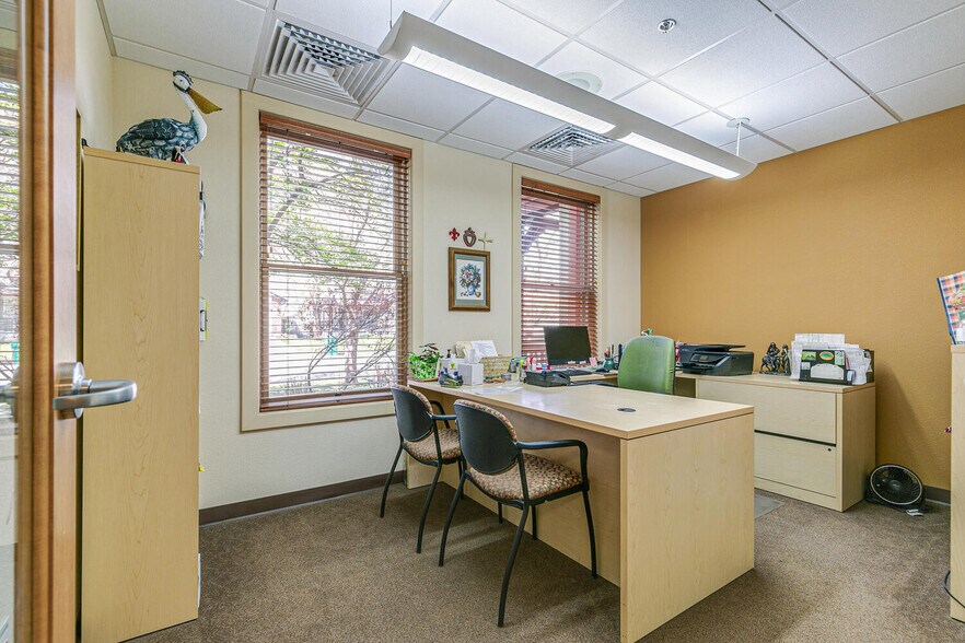 More Photos Of 3680 S Galapago St, Englewood Office For Sale