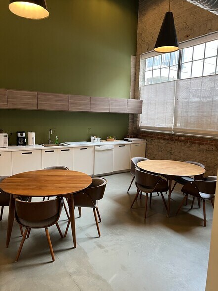 More Photos Of 1310 S Tryon St, Charlotte Office For Lease