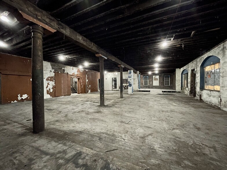 Primary Photo Of 285 Second St, Troy Warehouse For Lease