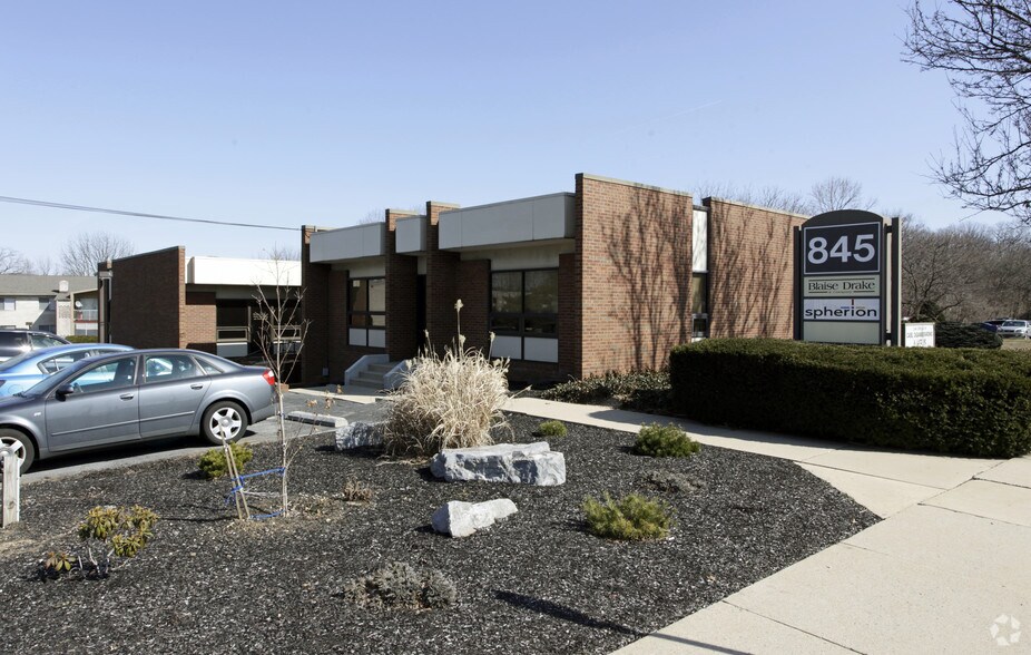 More Photos Of 845 N Park Rd, Wyomissing Office For Lease