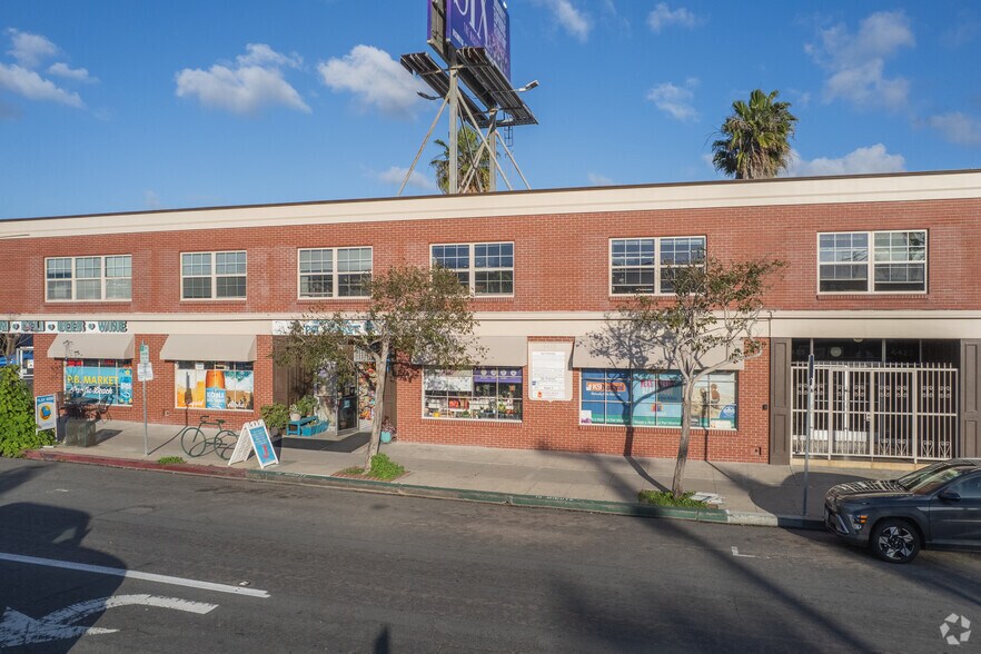 More Photos Of 4425 Cass St, San Diego Office For Lease