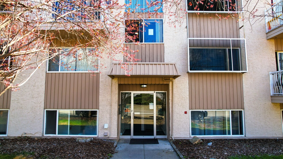 More Photos Of 7807 Gravenstein dr, Osoyoos Multifamily For Sale