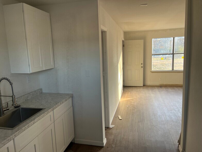 More Photos Of 932 W Teel Rd, Sapulpa Apartments For Sale