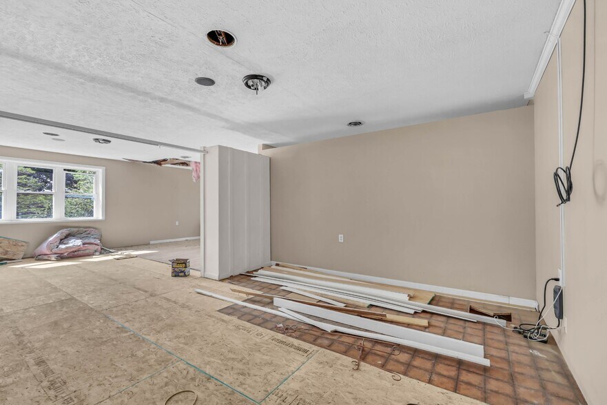 More Photos Of 3405 Cadiz Rd, Hopkinsville Flex For Sale