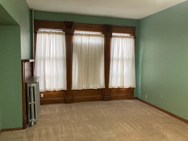 More Photos Of 117 W 3rd St, Duluth Apartments For Sale