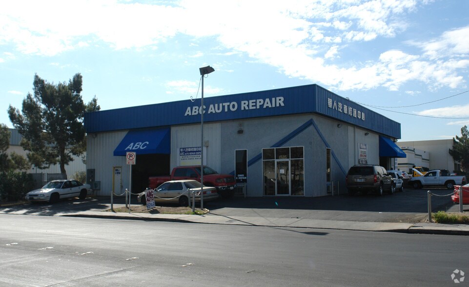 Primary Photo Of 4585 W Nevso Dr, Las Vegas Auto Repair For Sale