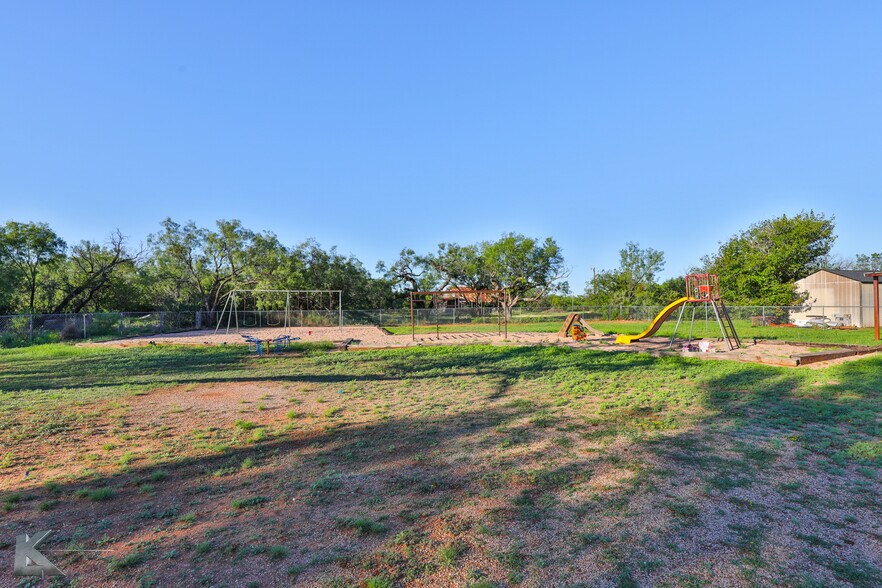 More Photos Of 6000 Buffalo Gap Rd, Abilene Daycare Center For Sale