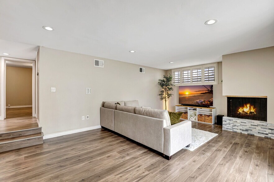 More Photos Of 710 Venice Way, Inglewood Apartments For Sale