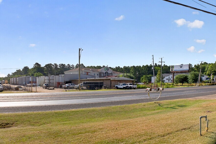 More Photos Of 3315 US Highway 259 N, Kilgore Light Distribution For Sale