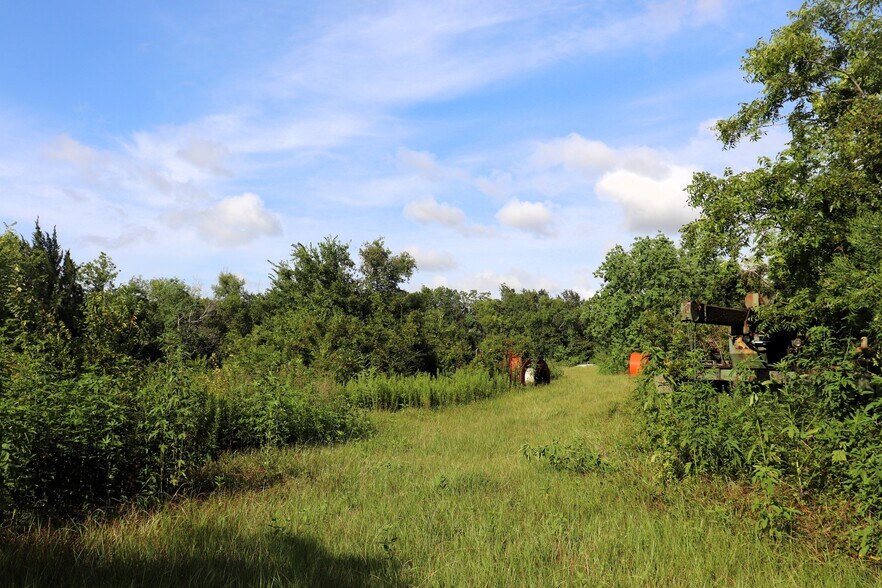 More Photos Of 427 Proctor Rd, Baytown Industrial For Sale