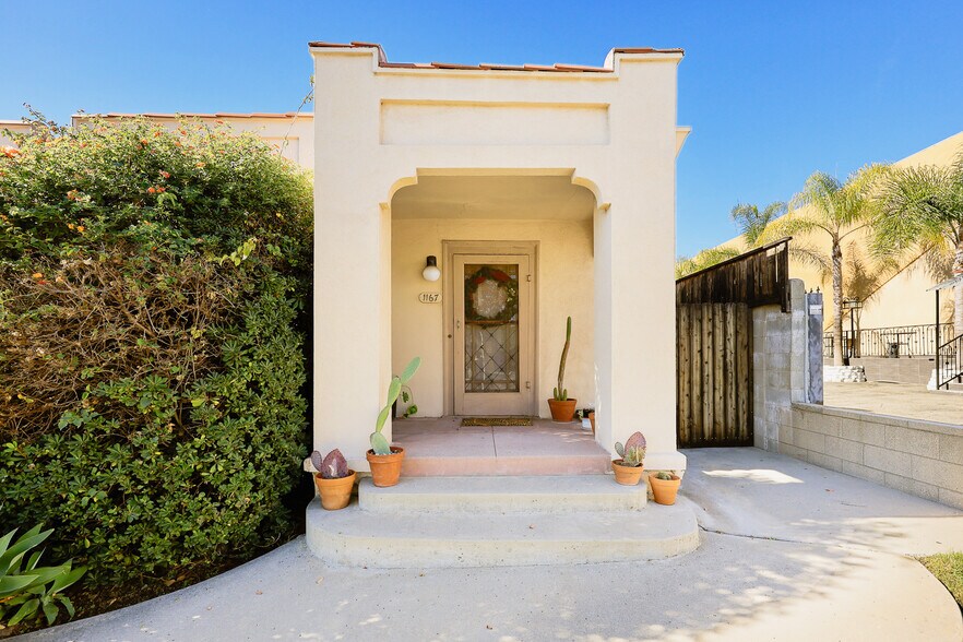 More Photos Of 1157-1165 N Lake Ave, Pasadena Apartments For Sale