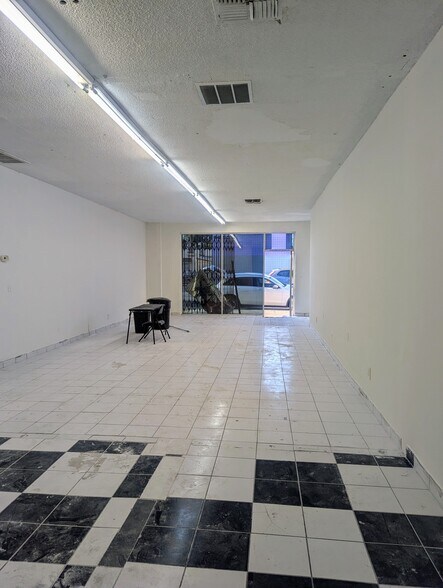 More Photos Of 14538-14540 Vanowen St, Van Nuys Storefront For Lease