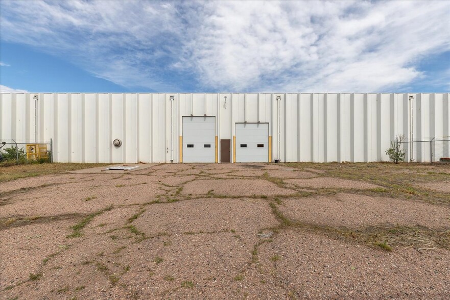 More Photos Of 114 American rd, Cheyenne Industrial For Lease