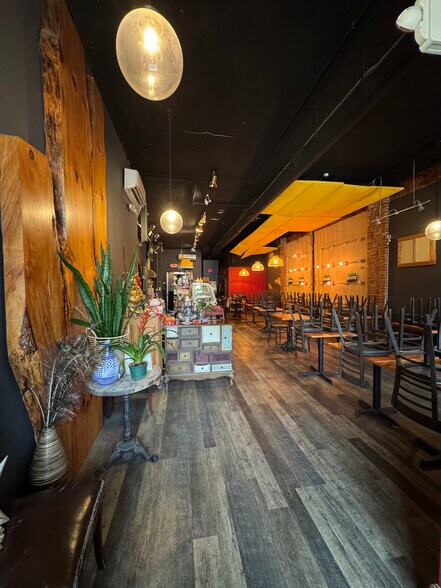 More Photos Of 2245-2247 S Grand Blvd, Saint Louis Storefront Retail Residential For Lease