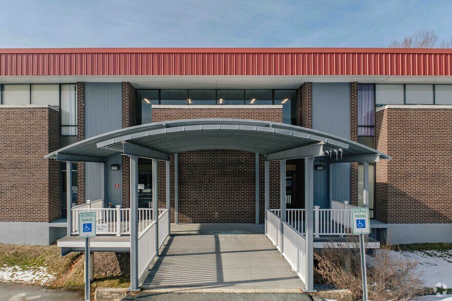 More Photos Of 3 Electronics Ave, Danvers Flex For Lease