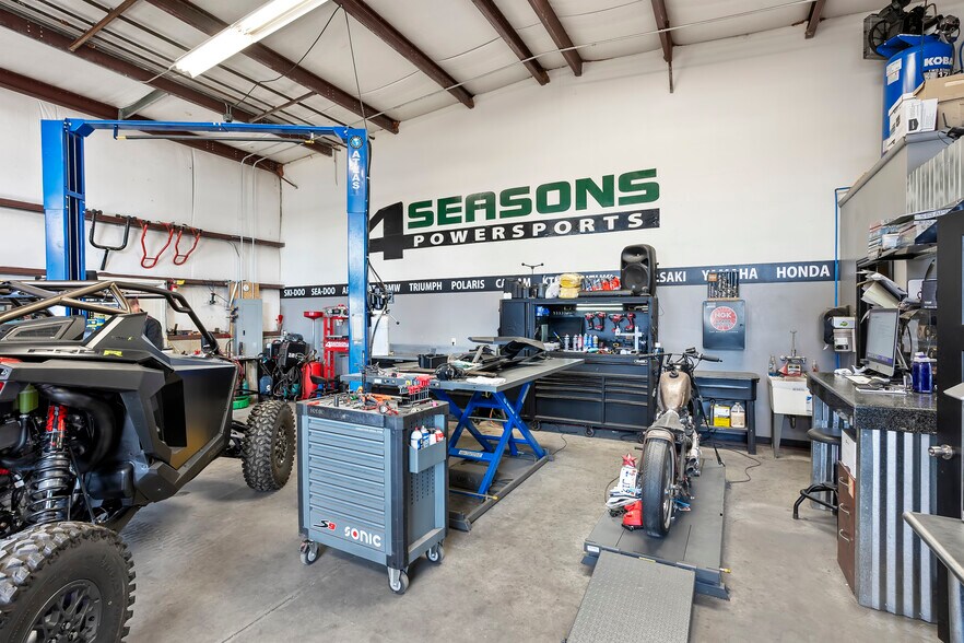 More Photos Of 1728 W 2550 S, Ogden Manufacturing For Lease