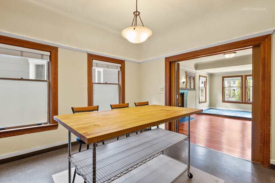 More Photos Of 2222 NW Irving St, Portland Apartments For Sale