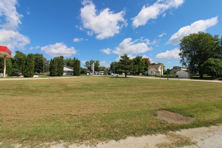 More Photos Of 107 8th Ave SW, Kasson Specialty For Sale