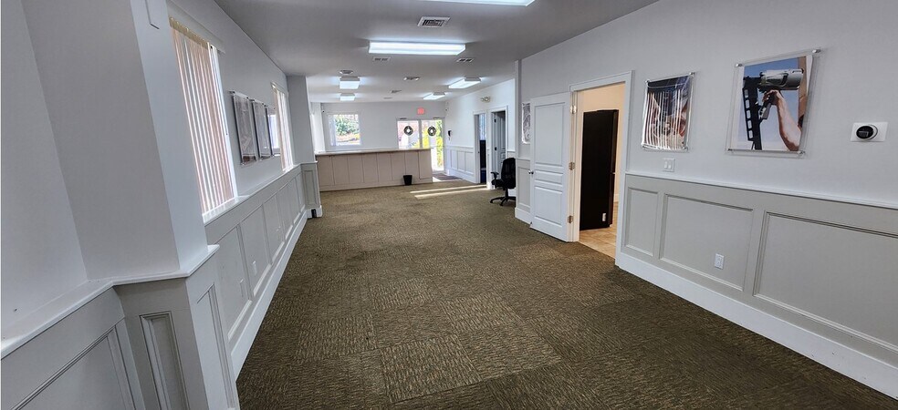 More Photos Of 60 Scott Rd, Prospect Warehouse For Lease