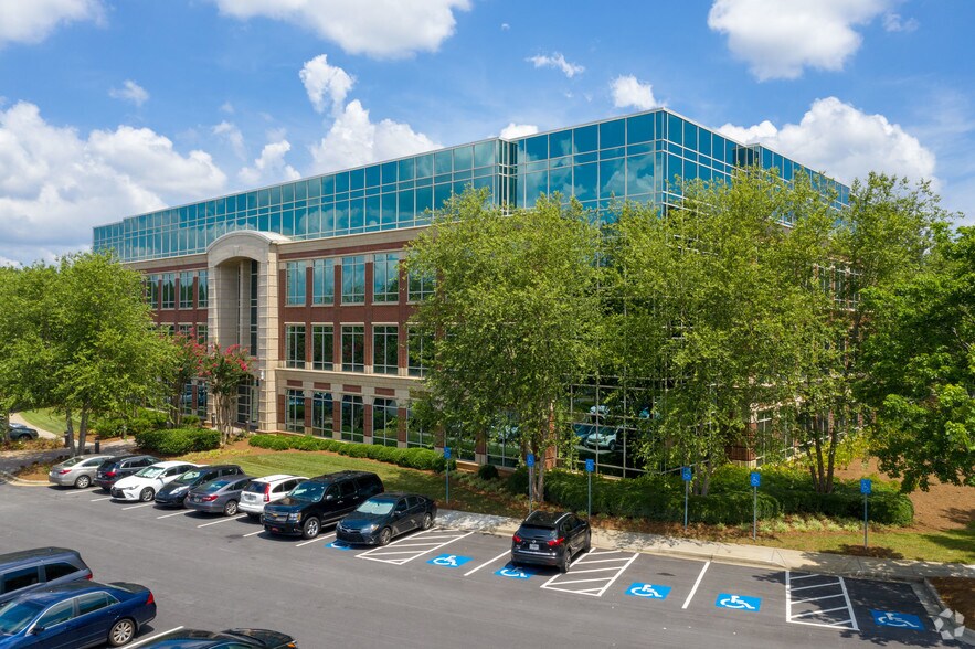 More Photos Of 6470 E Johns Crossing, Johns Creek Coworking Space